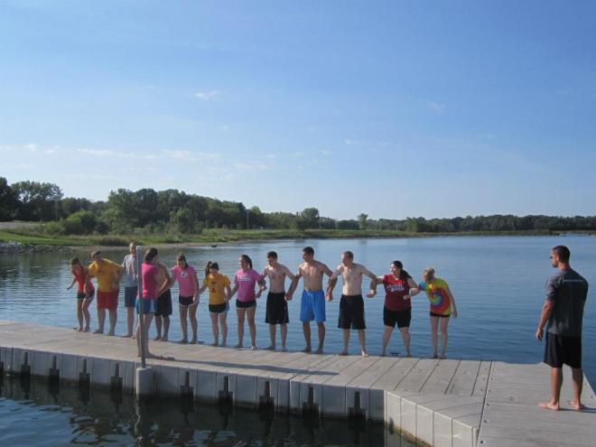 183675_932083500601_2121938280_n